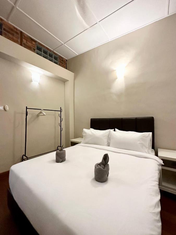 Madras Inn 58-1 Private Bathroom George Town  Kültér fotó